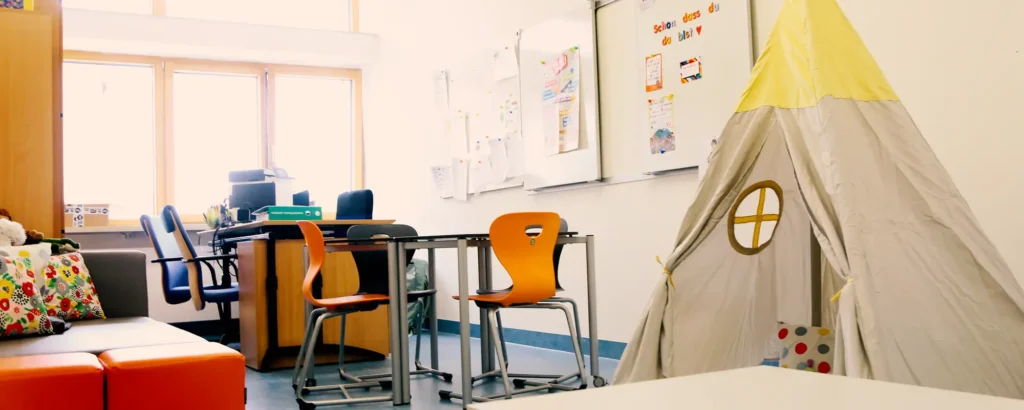 Zimmer der JaS-Kraft an der Grundschule Zeitlarn.